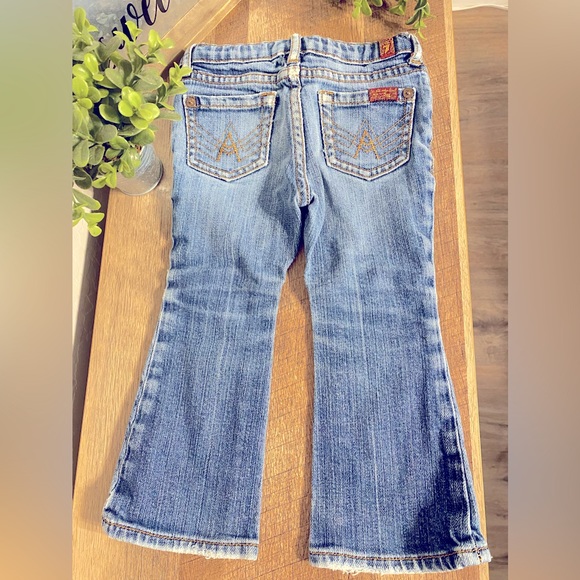 Pre-owned: 7 for all mankind toddler girl boot cut jeans - Picture 2 of 4